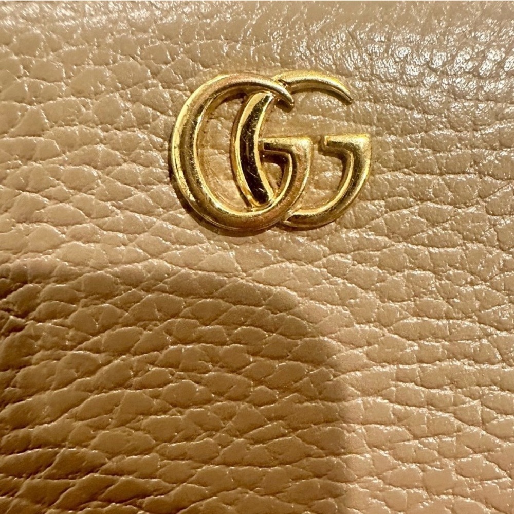 Gucci Beige Leather Wallet with Gold Logo